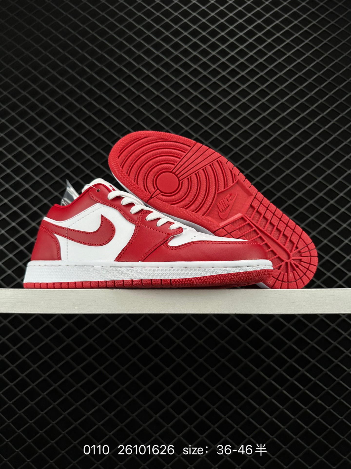 NIKE  Air Jordan 1 Low